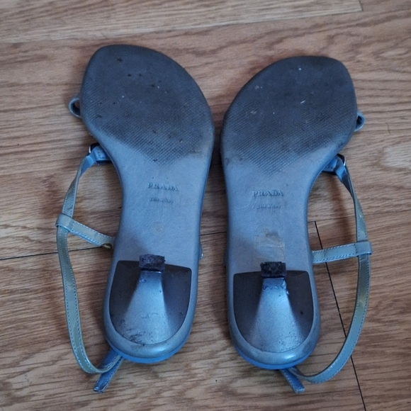 PRADA Patent Leather Kitten Heels BIG LOGO Blue Sandals Size 40/10 - Picture 7 of 10